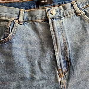ABLE Clothing NWT Relaxed High Rise Jean 33